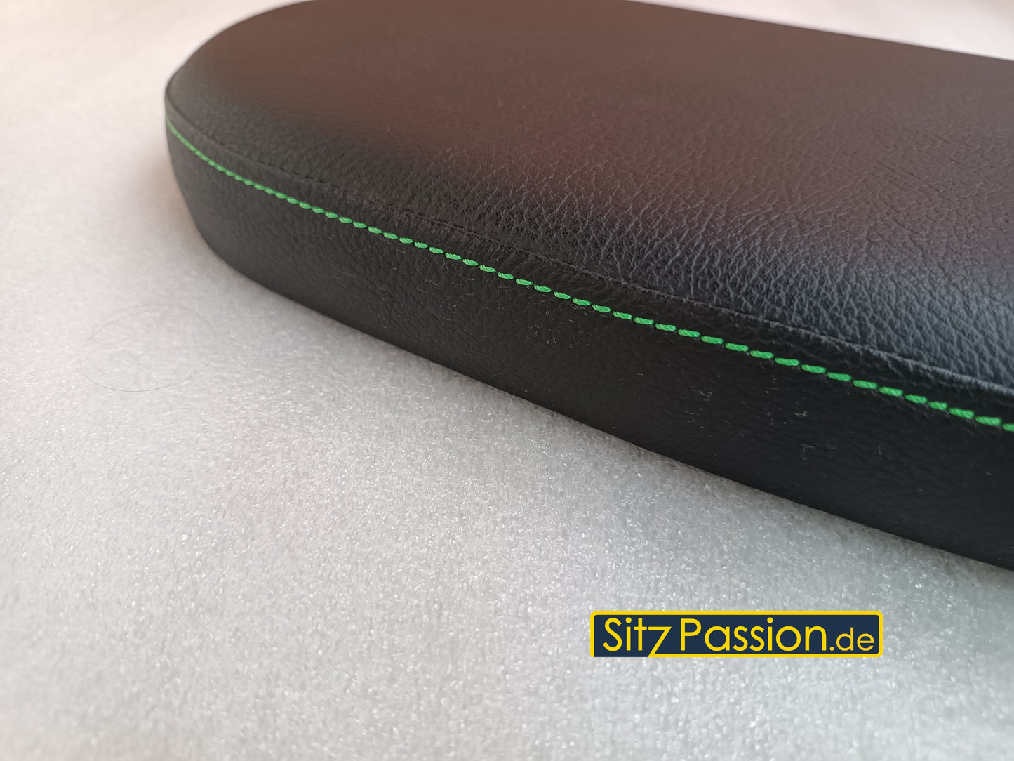 Sitzbank Schwarz mit grüner Naht - Simson Schwalbe KR51