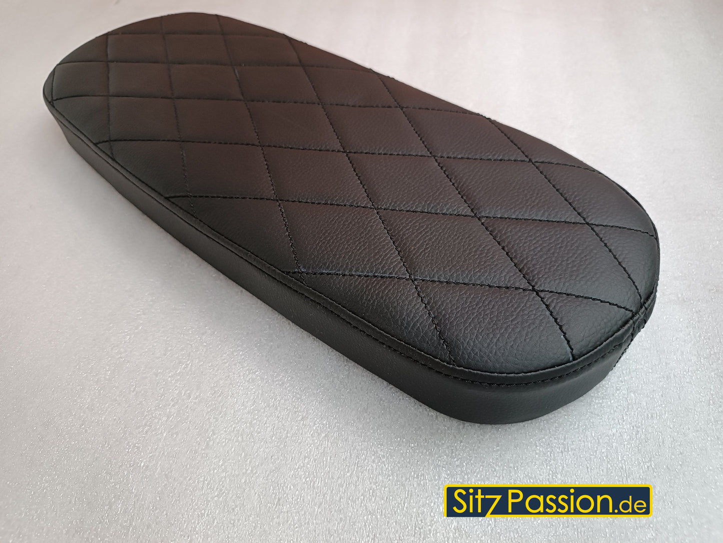Sitzbank schwarz mit abgesteppter Naht - Simson Star - Spatz
