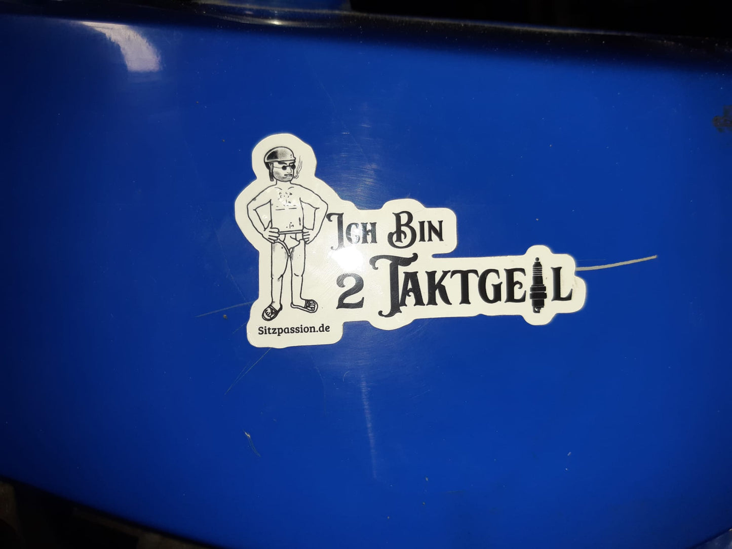 Sticker - Aufkleber "ICH BIN 2 TAKTGEIL"